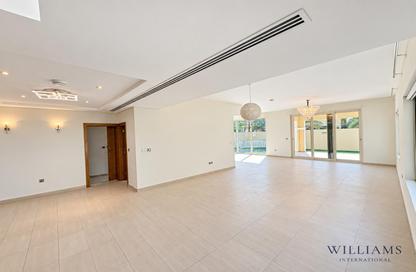 Villa - 4 - 5 for rent in Legacy Nova Villas - District 9 - Jumeirah Park - Dubai
