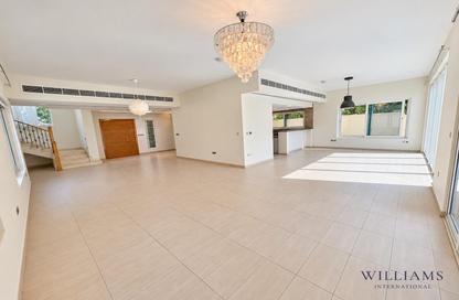 Villa - 4 - 5 for rent in Legacy Nova Villas - District 9 - Jumeirah Park - Dubai