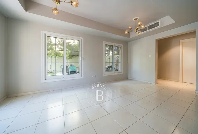 163232566 - Property Image 3