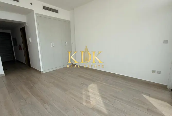 126083323 - Property Image 3