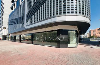 Retail - Studio for rent in Karimian Building - International City Phase 2 - Al Warsan 4 - Al Warsan - Dubai