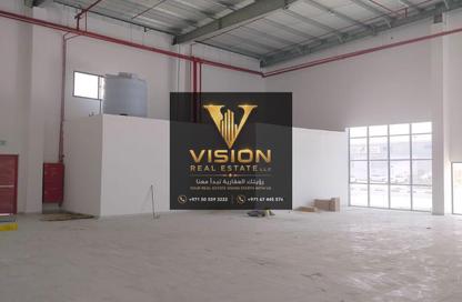 Show Room - Studio - 1 Bathroom for rent in Umm Al Thuoob - Umm Al Quwain