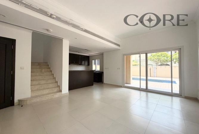 111406989 - Property Image 3