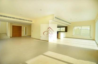 Villa - 4 - 5 for rent in Legacy Nova Villas - District 9 - Jumeirah Park - Dubai Villa - 4 - 5 for rent in Legacy Nova Villas - District 9 - Jumeirah Park - Dubai