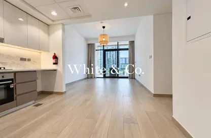 Apartment - 2 Bedrooms - 2 Bathrooms for rent in Azizi Riviera 39 - Azizi Riviera - Meydan One - Meydan - Dubai