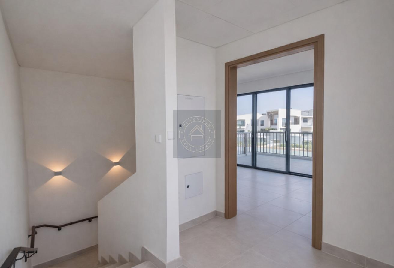 Large Plot | Brand new | Close to amenities photo 5