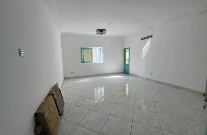 Apartment - 2 Bedrooms - 2 Bathrooms for rent in Al Khan Lagoon Tower - Al Khan Lagoon - Al Khan - Sharjah