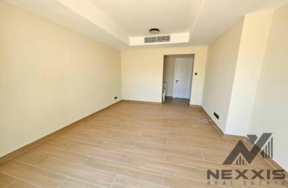 Villa - 2 Bedrooms - 3 Bathrooms for rent in Springs 8 - The Springs - Dubai
