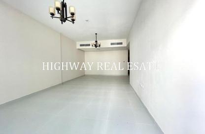 Apartment - 2 - 4 for rent in Muwaileh 29 Building - Muwaileh - Sharjah