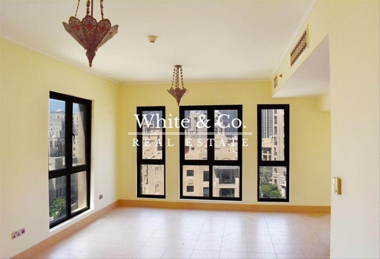 Unfurnished | 3 bed + maid | Burj View photo 3