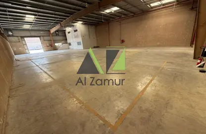 Warehouse - Studio - 2 Bathrooms for rent in Dubai Investment Park (DIP) - Dubai