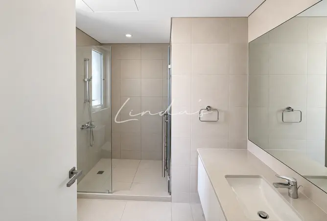 156003425 - Property Image 2