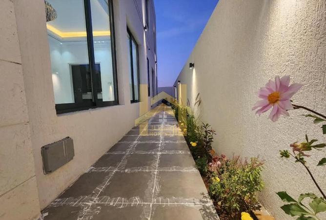 95300883 - Property Image 3