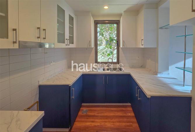 16212100 - Property Image 2