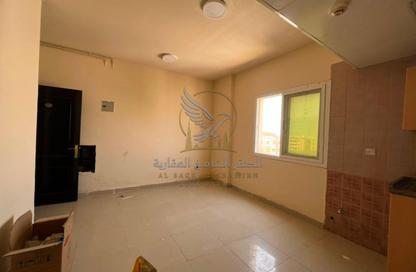 Apartment - Studio - 1 Bathroom for rent in Al Qulaya'ah - Al Sharq - Sharjah