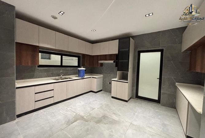 81521243 - Property Image 3