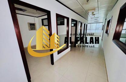 طابق كامل - استوديو - 4 حمامات للايجار في الممزر - الممزر - الشارقة - الشارقة