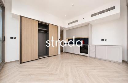 Apartment - Studio - 1 Bathroom for sale in Peninsula Three - Peninsula - Business Bay - Dubai Apartment - Studio - 1 Bathroom for sale in Peninsula Three - Peninsula - Business Bay - Dubai