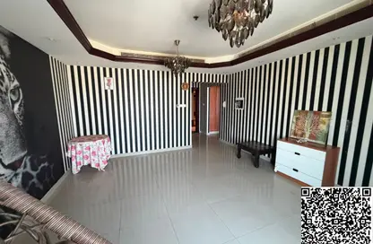 Apartment - 1 Bedroom - 2 Bathrooms for rent in Corniche Tower - Ajman Corniche Road - Ajman