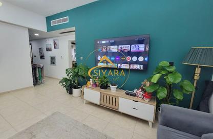 Apartment - 1 Bedroom - 2 Bathrooms for rent in Taliatela Street - Al Nahda - Sharjah