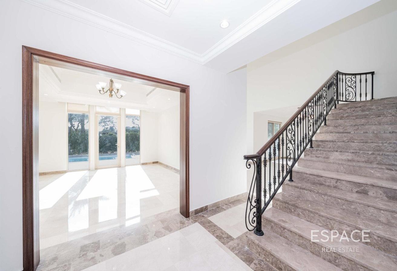 Corner Plot | Private | Lake View photo 5