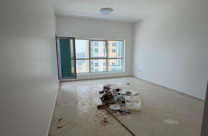 Apartment - 2 Bedrooms - 3 Bathrooms for rent in Al Khan Corniche - Al Khan - Sharjah Apartment - 2 Bedrooms - 3 Bathrooms for rent in Al Khan Corniche - Al Khan - Sharjah