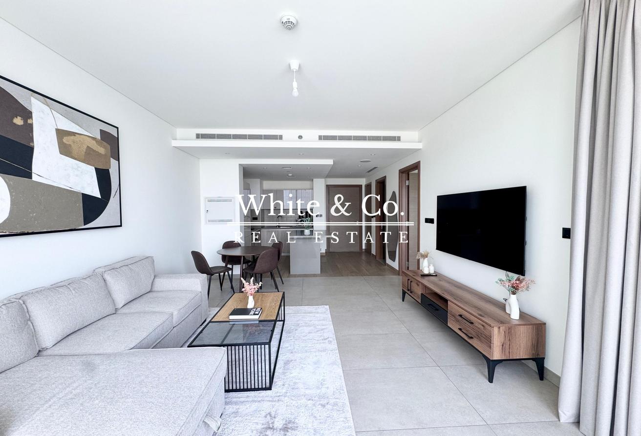Pool View | Fully Furnished | Vacant Soon photo 7