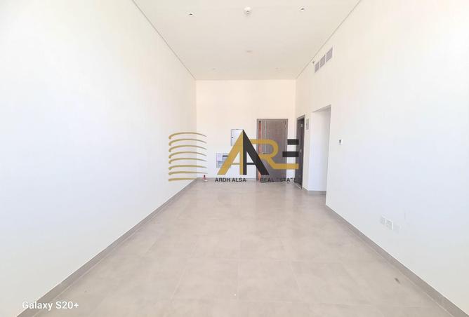 89205500 - Property Main Image