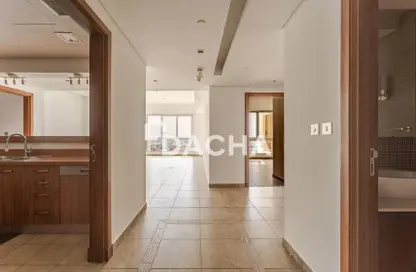 Apartment - 2 Bedrooms - 2 Bathrooms for rent in Marina Residences 4 - Marina Residences - Palm Jumeirah - Dubai Apartment - 2 Bedrooms - 2 Bathrooms for rent in Marina Residences 4 - Marina Residences - Palm Jumeirah - Dubai