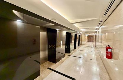 Apartment - 5 - 6 for rent in Wave tower - Corniche Road - Abu Dhabi Apartment - 5 - 6 for rent in Wave tower - Corniche Road - Abu Dhabi