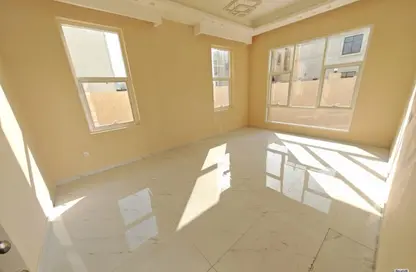 فيلا - 3 غرف نوم - 5 حمامات للايجار في الزاهية جاردنز - الزاهية - عجمان