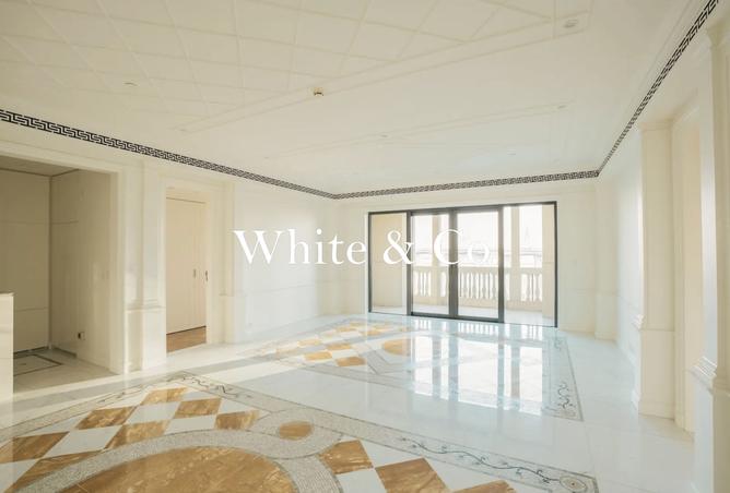 2 BEDROOMS | VACANT | WATER AND CREEK VIEW