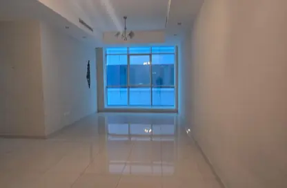 Apartment - 1 Bedroom - 2 Bathrooms for rent in Al Khan Lagoon Tower - Al Khan Lagoon - Al Khan - Sharjah