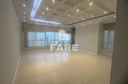 Apartment - 3 - 4 for rent in Palm Tower - Al Khan Lagoon - Al Khan - Sharjah