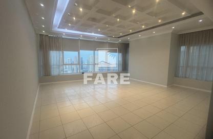 Apartment - 3 - 4 for rent in Palm Tower - Al Khan Lagoon - Al Khan - Sharjah