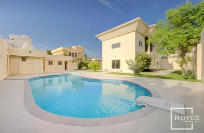 Villa - 5 Bedrooms - 6 Bathrooms for rent in Jumeirah 1 Villas - Jumeirah 1 - Jumeirah - Dubai