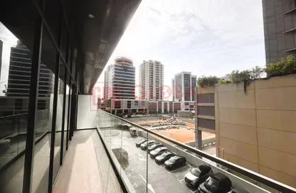 Office Space - Studio - 1 Bathroom for rent in SOL Bay - Business Bay - Dubai