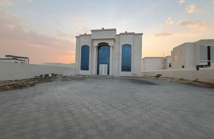Villa - 5 - 7 for rent in Al Aweer 1 - Al Aweer - Dubai