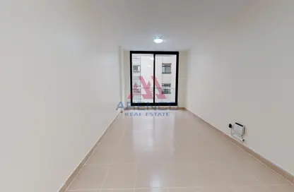 Apartment - Studio - 1 Bathroom for rent in Golden Sands 6 - Mankhool - Bur Dubai - Dubai