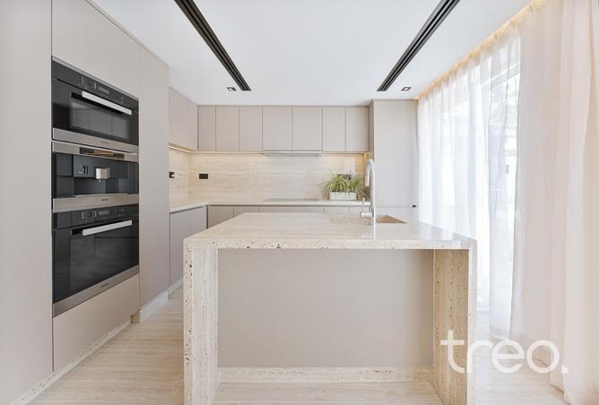 104256818 - Property Image 3