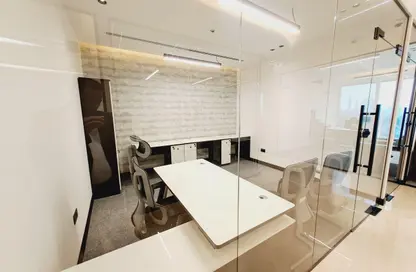 Office Space - Studio - 4 Bathrooms for rent in Health care City - Dubai Healthcare City - Bur Dubai - Dubai