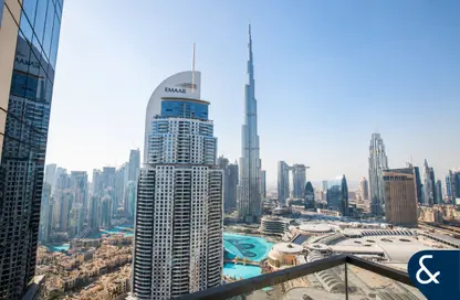 Apartment - 3 Bedrooms - 3 Bathrooms for rent in Boulevard Point - Downtown Dubai - Dubai
