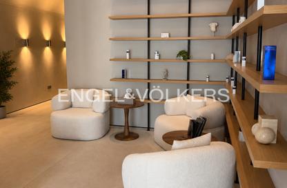 Villa - Studio - 1 for rent in The Village Mall - Jumeirah 1 - Jumeirah - Dubai