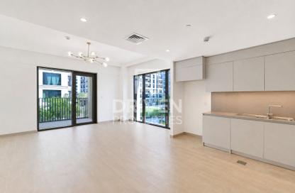 Apartment - 2 - 3 for rent in Breeze at Creek Beach Building 3 - Breeze at Creek Beach - Creek Beach - Dubai Creek Harbour (The Lagoons) - Dubai