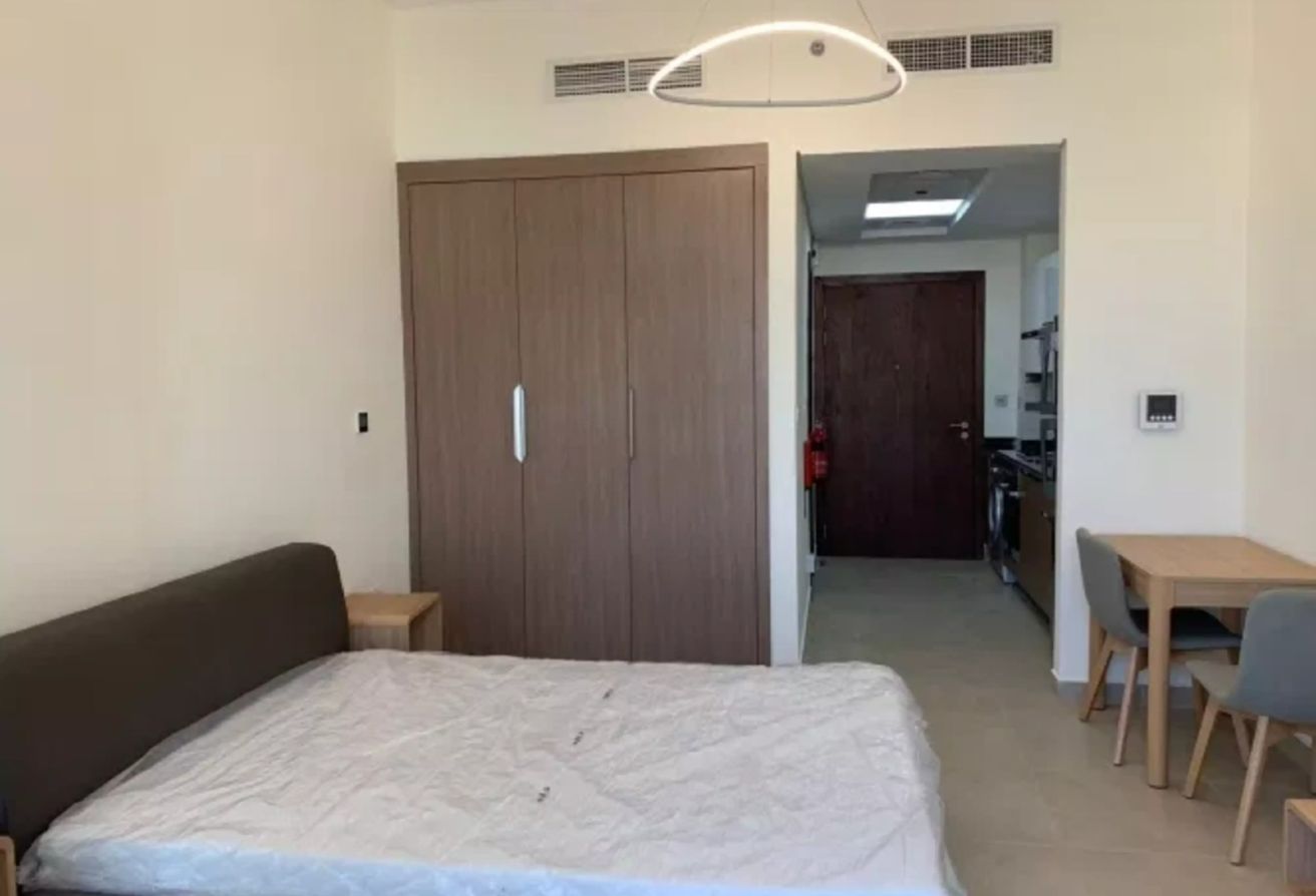 Vacating Soon |Near to Metro |Ideal for investment gallery image