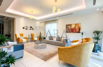 Villa - 4 - 5 for sale in Villa Lantana 1 - Villa Lantana - Dubai Science Park - Dubai