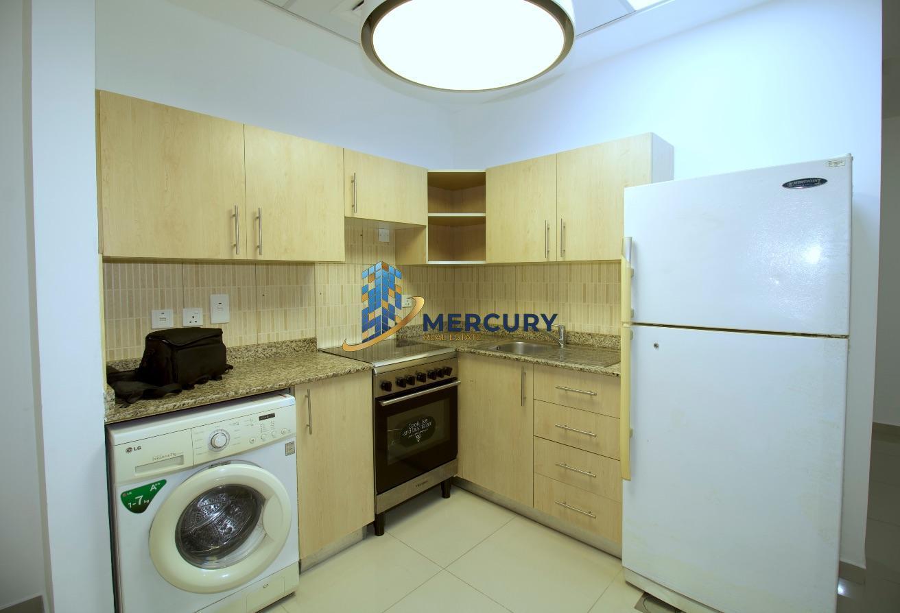 Large Studio - Chiller Free - Kept well maintained photo 5