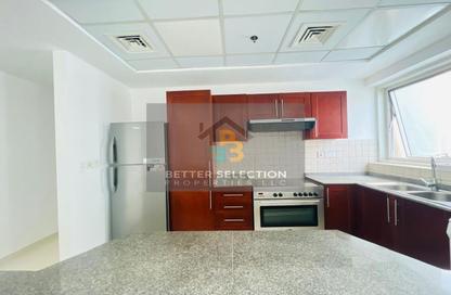 Apartment - 2 Bedrooms - 3 Bathrooms for rent in Cascades Tower - Dubai Marina - Dubai