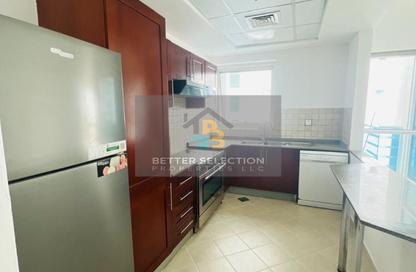 Apartment - 2 Bedrooms - 3 Bathrooms for rent in Cascades Tower - Dubai Marina - Dubai