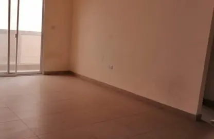 شقة - 2 غرف نوم - 2 حمامات للايجار في بناية ابو شغاره 2 - بودانق - القاسمية - الشارقة